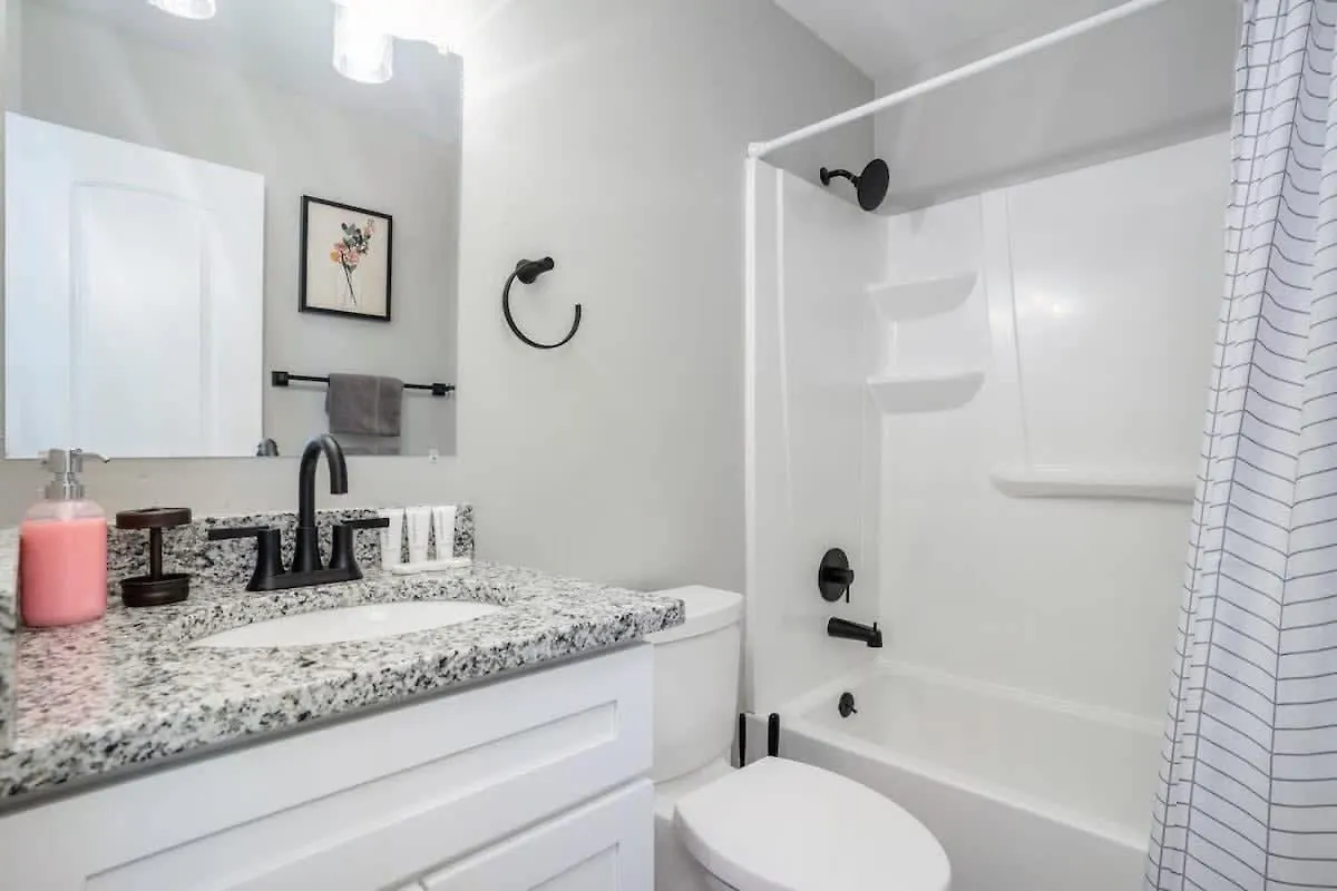 Apartment Ov Mosaic Seastar Suite North Camellia Acres