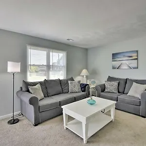  Holiday home Sunny Norfolk Duplex - Walk To And Beach!